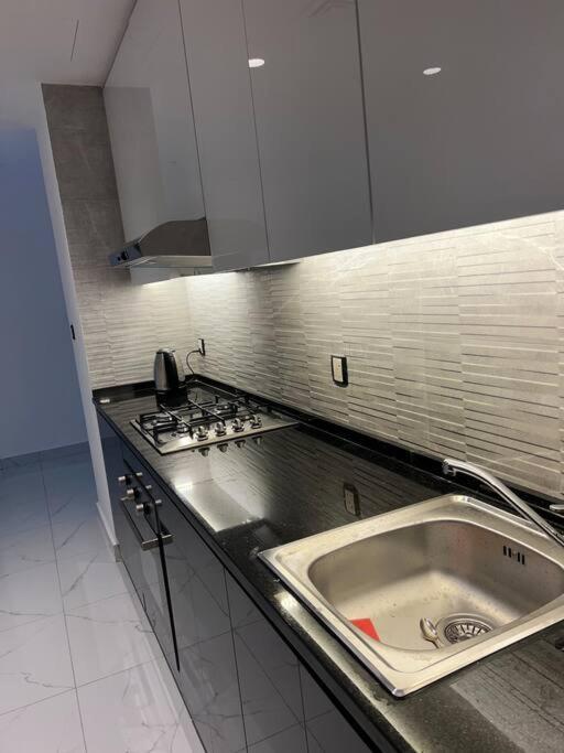 Modern Studio In The Heart Of Amman Exterior foto